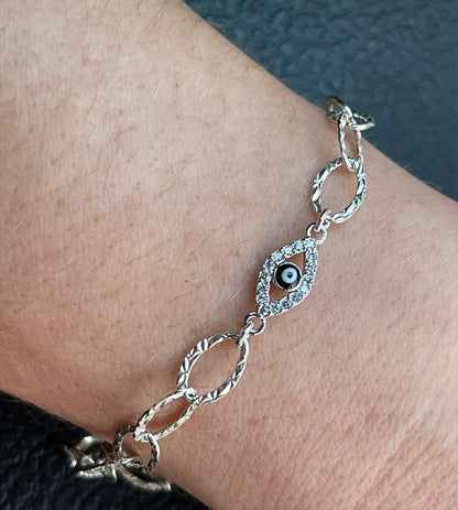 Angel Eye Amulet Bracelet
