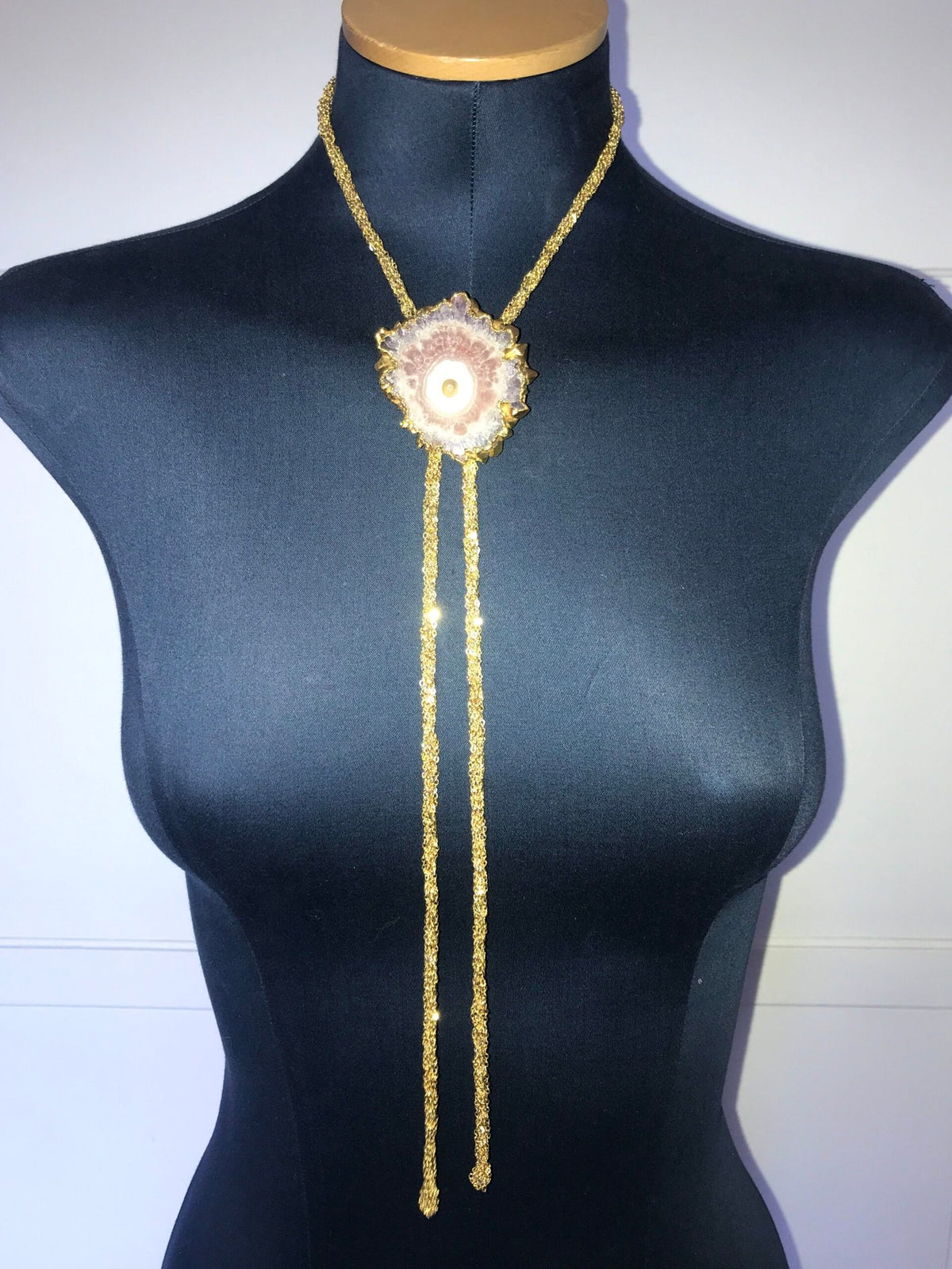 Gemstone Chain Bolo Tie Laureate