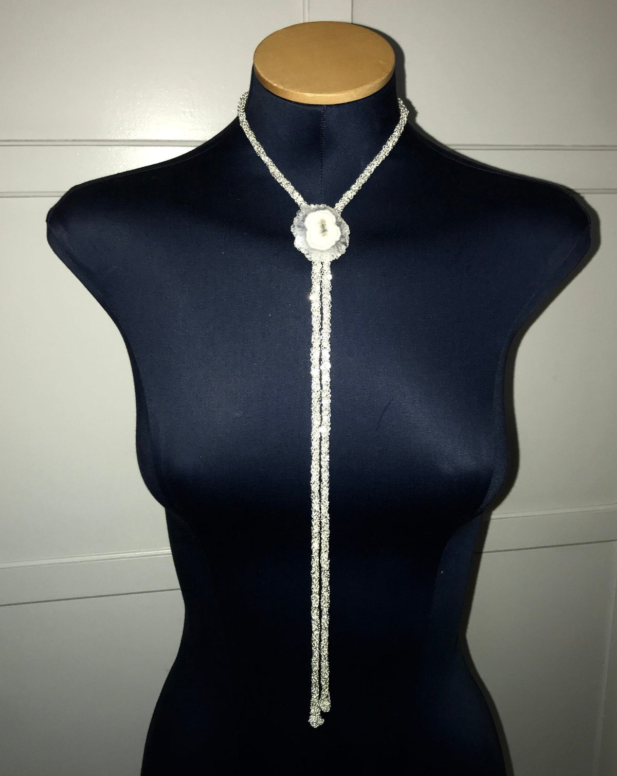 Gemstone Chain Bolo Tie Laureate